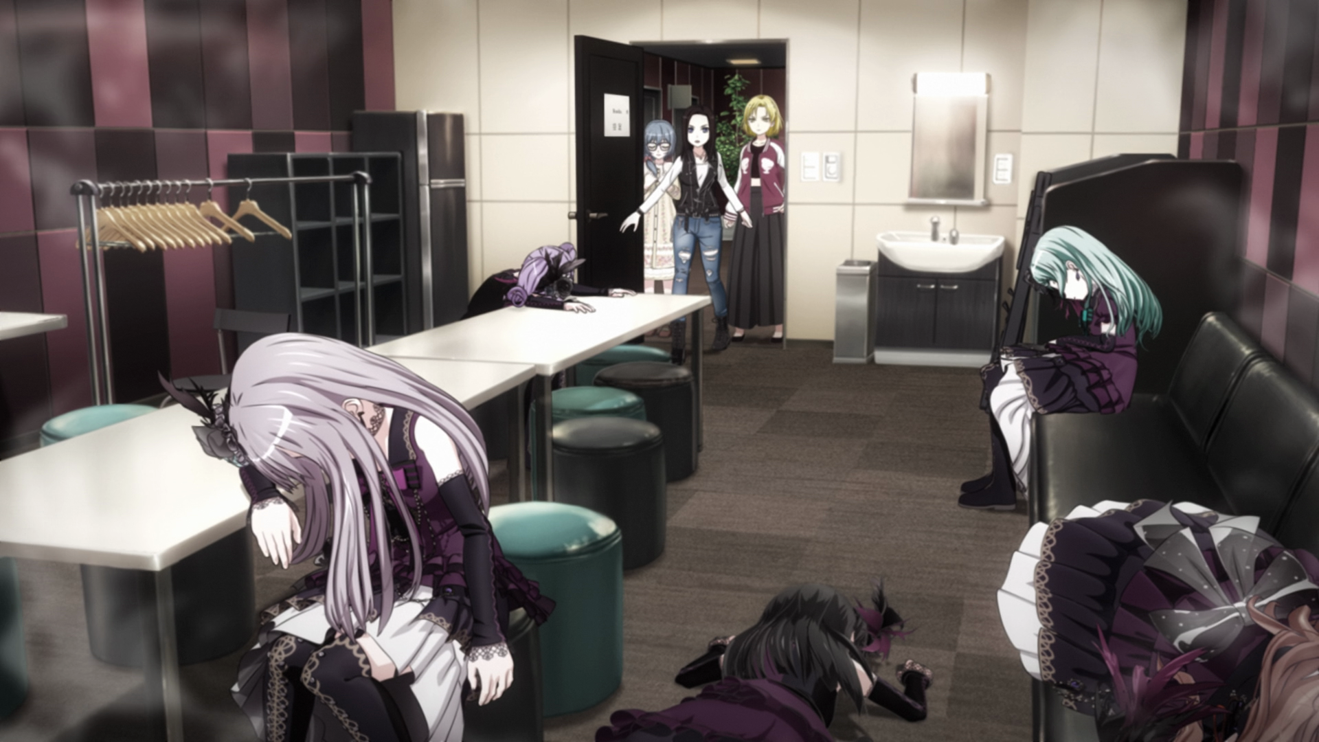 Roselia passed out just before their battle with RAISE A SUILEN